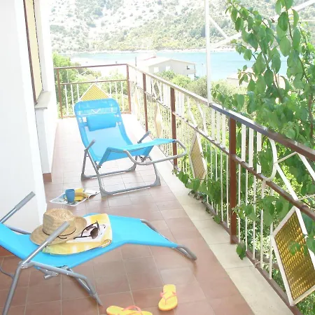 Apartment New And Completely Renovated *