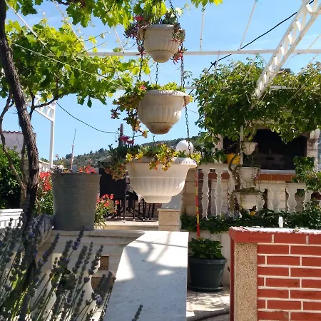 شقة New And Completely Renovated 5-1